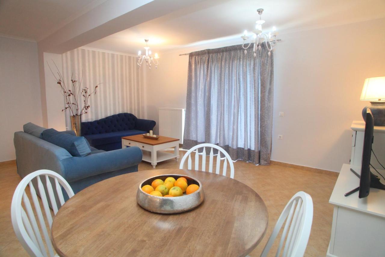 Pirofani Villa Apartments Apolpaina Экстерьер фото