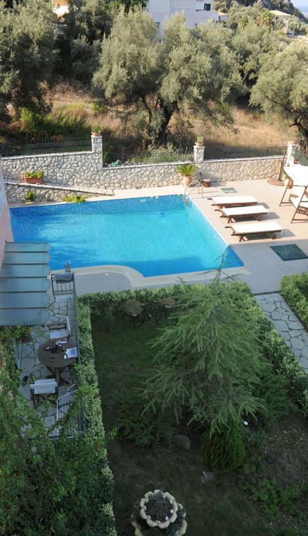 Pirofani Villa Apartments Apolpaina Экстерьер фото